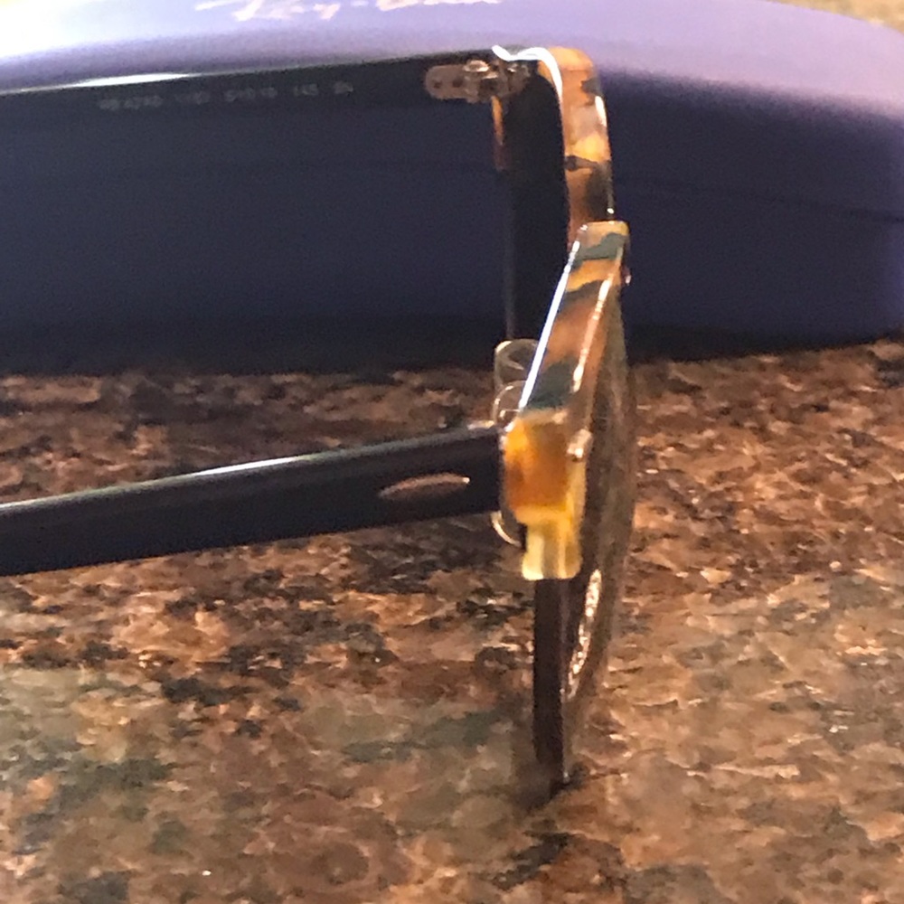RAY BAN SUNGLASSES - Picture 7 of 7